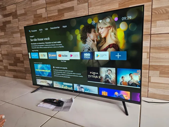 Tv smart e android novinha aceito cartão