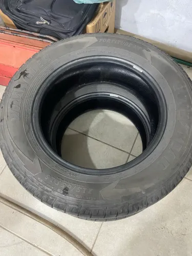 Pneus 215 65 R16