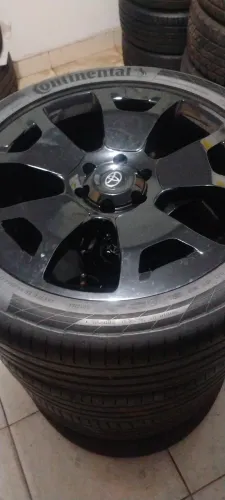 Roda 22 Hilux diamond 50 anos 285 40 22 semi novos