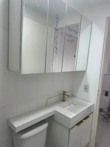 Gabinete de banheiro mdf + Espelheira
