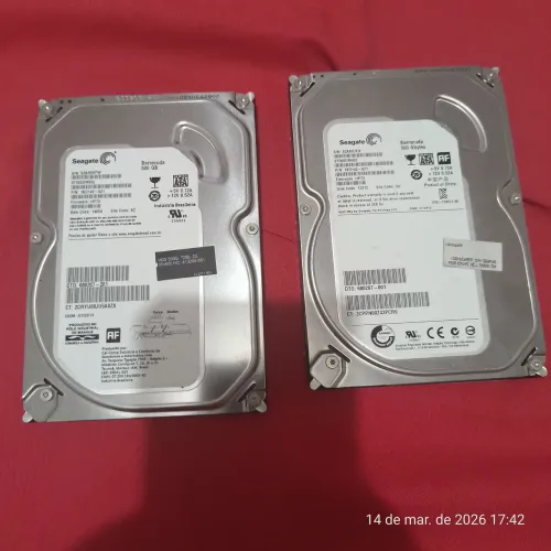 HD Sata Seagate de 500GB cada (só 2 unidades)