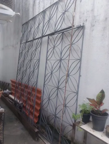 Portão de ferro