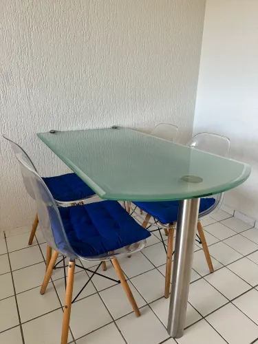 Mesa de Vidro com 4 cadeiras