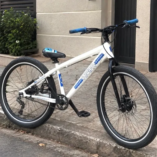 Bike Perifa 1.0 Aro 26 Quadro Branco e Azul