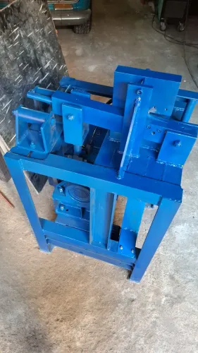 Maquina de dobrar estribos e sapatas