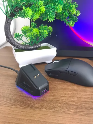 Mouse Attack Shark x11 com dock de carregamento