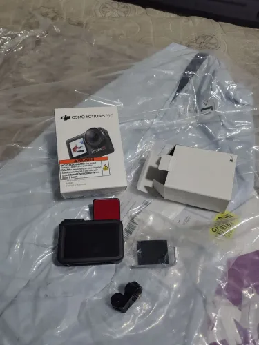 Câmera DJI Osmo action 5 pro.