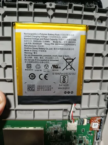 Kindle pra retirar peças e bateria modelo J9G29R