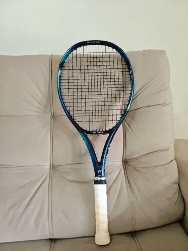 Raquete De Tênis Yonex Ezone 100 16x19 L3 ( 2022 ) Impecável <br>