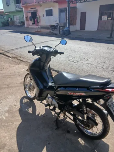 Honda Biz 110 2016 preta valor 8300