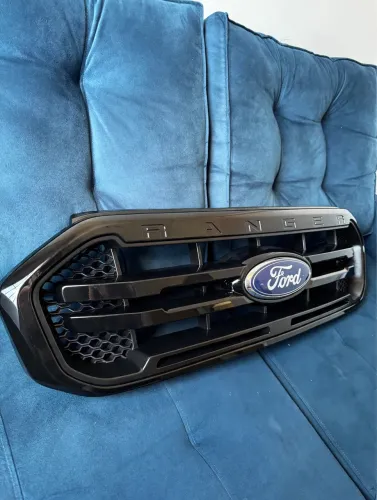 Grade frontal FORD RANGER BLACK