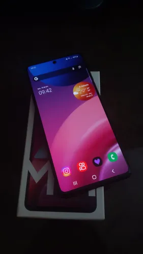 Vende-se M51 (Não troco, não diminuo o preço)