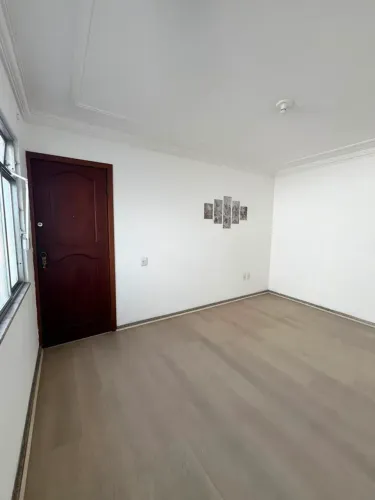 Locação Centro apartamento 2 quartos