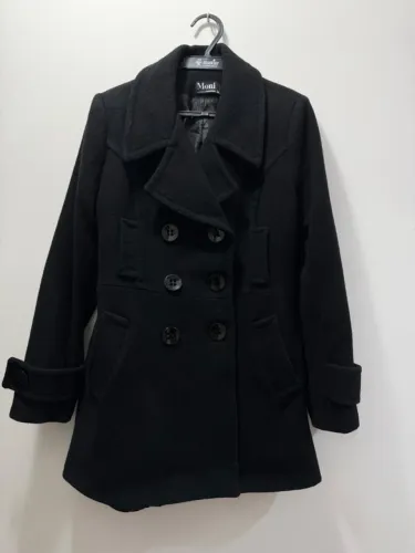 Casaco de lã preto feminino