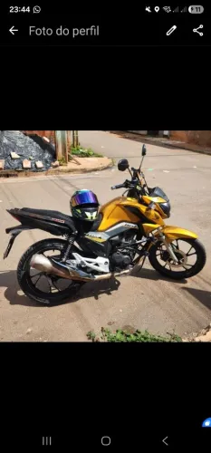 Moto bem conservada