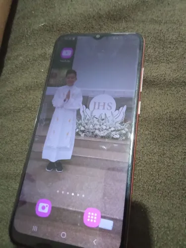 Samsung a04e por R$200