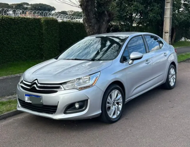 Citroen C4 Lounge Tendance 2.0 Flex 4P Aut. 2015