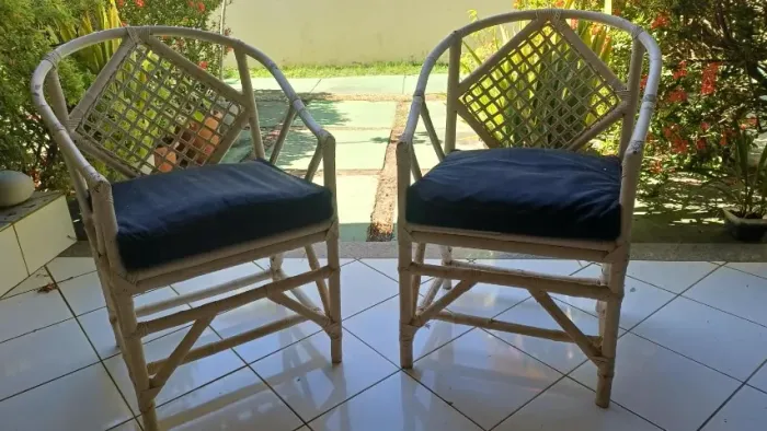 CONJUNTO DE MESAS CADEIRAS E POLTRONAS EM BAMBU