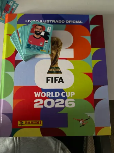 Álbum da copa 2026 capa dura(faltando 24 figurinhas)