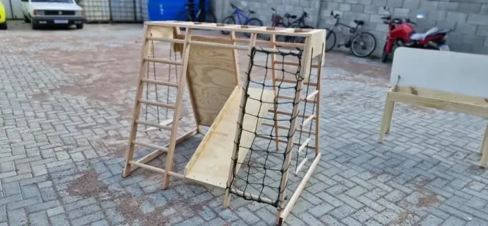 Playground Parquinho Infantil de Madeira Estilo Montessoriano para Crianças