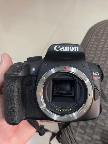 Câmera cânon T6 + Lente cânon 18-55mm (com estabilizador)