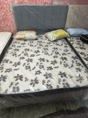 Cama box casal conjugada com colchão de 7 cm