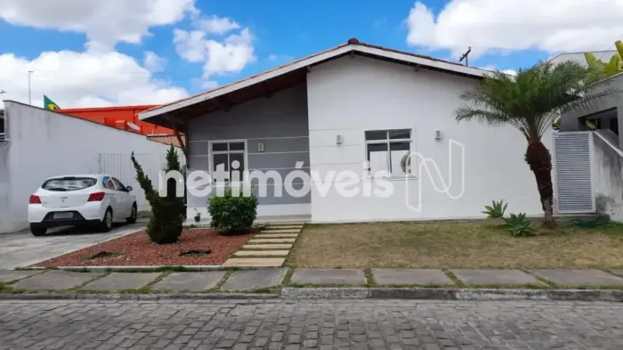 Casa de Condomínio 3 quartos Nascente a poucos minutos do Centro de Feira de Santana