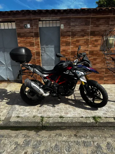 (REPASSE OU VENDA) BMW G 310 GS Rallye 2022/23 - Impecável + R$ 3k em Acessórios