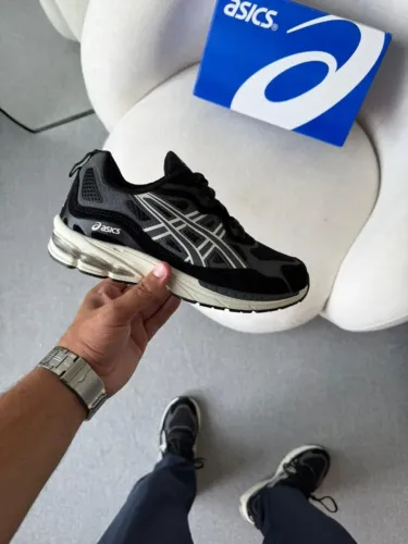 Tênis Asics Gel-NYC Premium Unissex Preto/Grafite/Off White