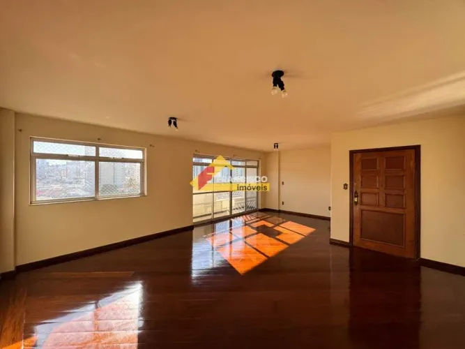 Apartamento para aluguel, 4 quartos, 1 suíte, 2 vagas, Centro - Divinópolis/MG