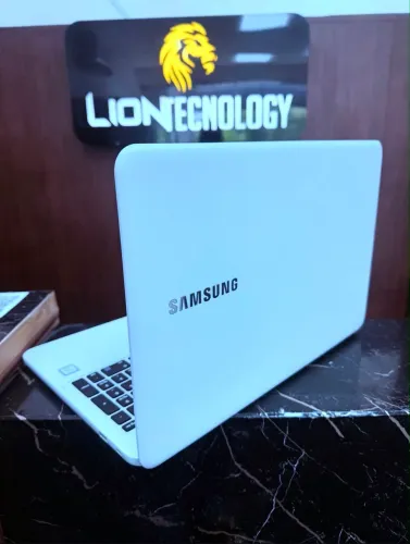 Notebook Samsung Branco perfeito para trabalhar estudar com GARANTIA