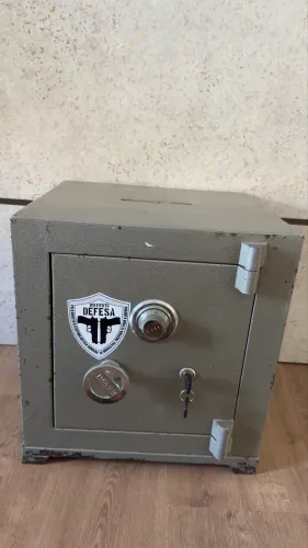 Cofre para joias, documentos, armas, etc