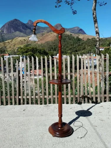 Luminária de chão