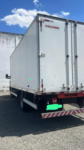 Caminhão delivery baú wv 9-170