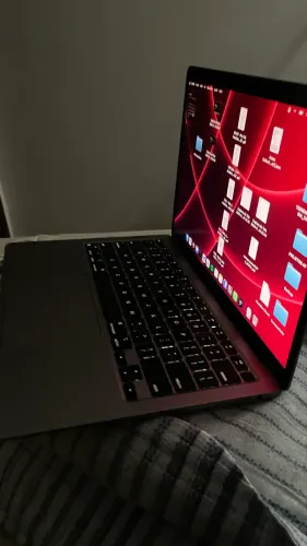 Macbook M1 16GB RAM