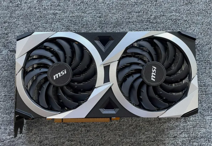 Placa de vídeo amd 6700xt mech