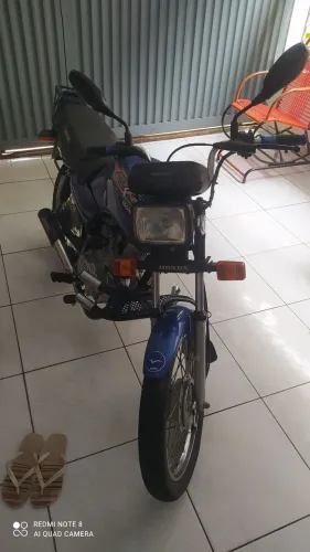 Moto CG 99 em dias 