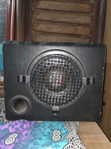 Caixa de sub pronta com amplificador da boog valor 280,00