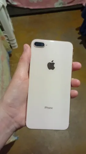 iPhone 8 Plus