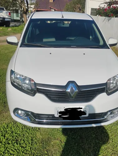 Renault Logan Dynamique Hi-flex 1.6 8V 4P 2014