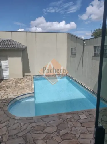 Casa assobradada na Penha de França, 03 dormitórios(01 suíte), piscina, 08 vagas, 354m², R
