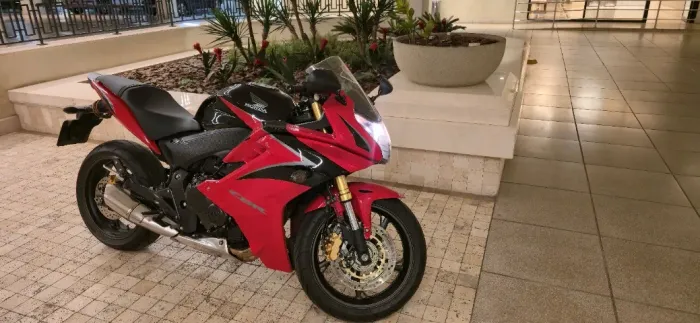 CBR 600F