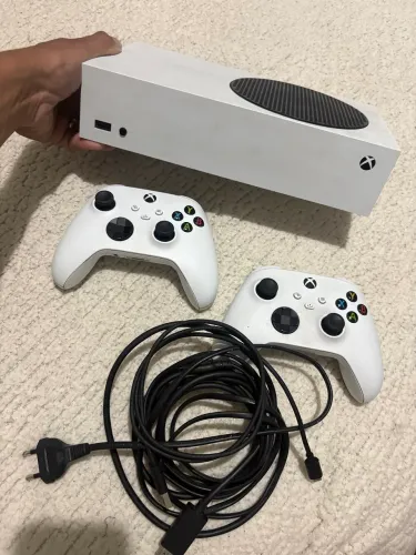 Console Microsoft Xbox Series S 512GB + 2 Controle