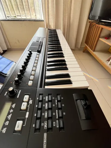 Teclado Controlador Roland A-800 Pro (61 Teclas) Impecável + Brindes Exclusivos