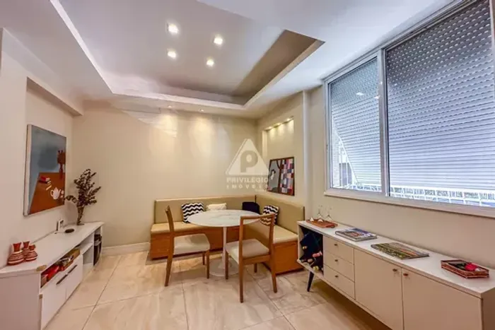 Apartamento a Venda, 3 quartos, suite, reformado, quadra da praia, Flamengo, Rio de Janeir