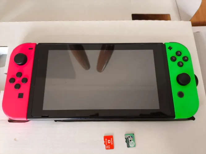 Nintendo Switch V1 Bloqueado + Acessórios | 4 Joy-Cons | Cartão 128GB | 