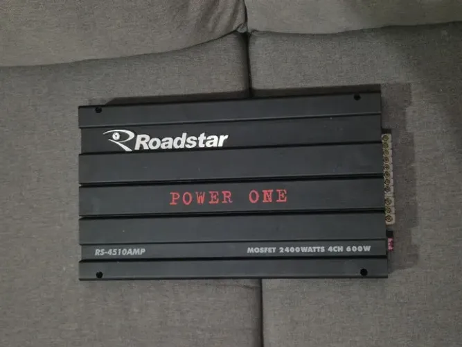 Módulo Amplificador Roadstar Power One RS-4510AMP 2400W ? 4 Canais ? Seminovo