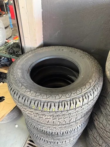 Pneu 275/70/18 nexen original ram