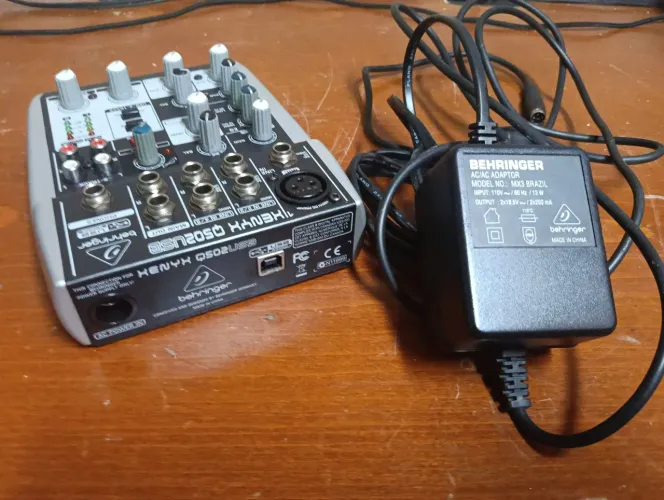 Behringer Xenyx Q502 USB