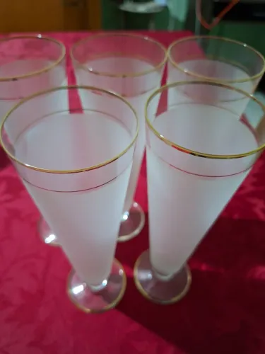 Taças de cristal jateadas